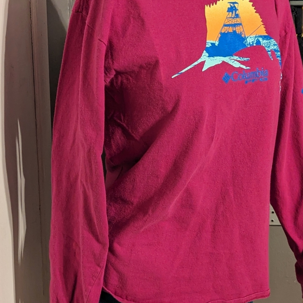 Columbia sportswear company fishing shirt vintage berry graphic long sleeve sun